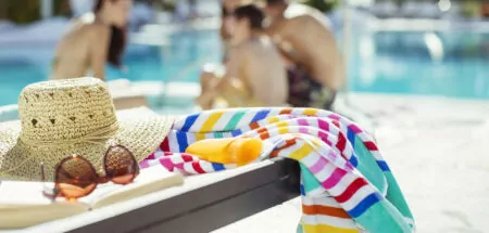 Accessoires au bord d'une piscine creusée Waterair