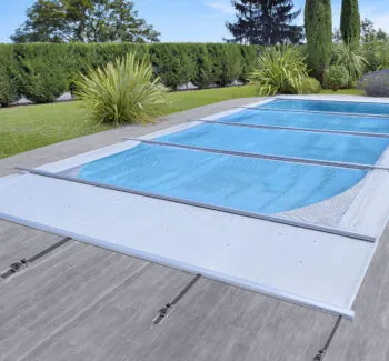 Couverture de piscine chauffante